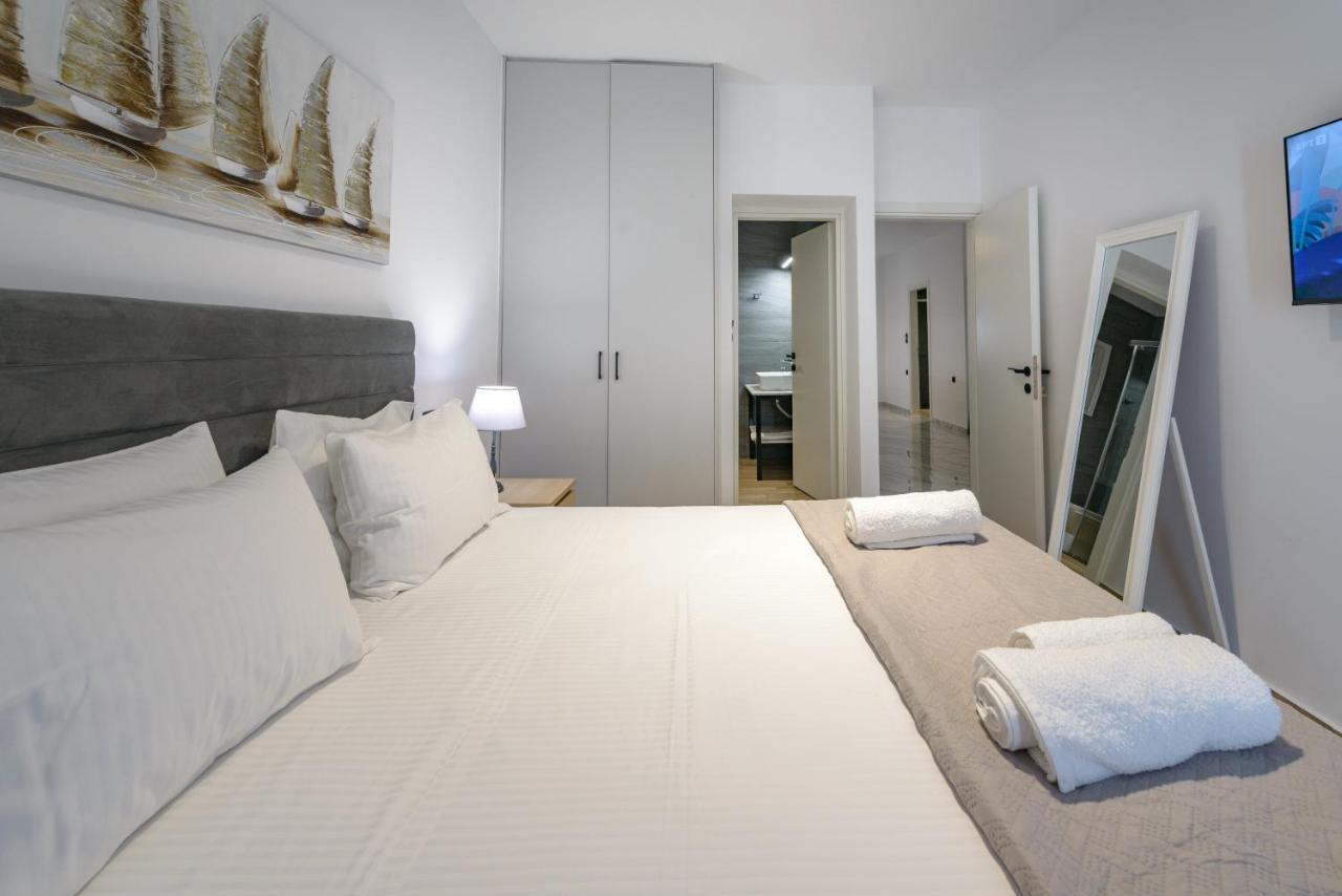 Theotokopoulos Park Renovated Apartment Heraklion  Bagian luar foto