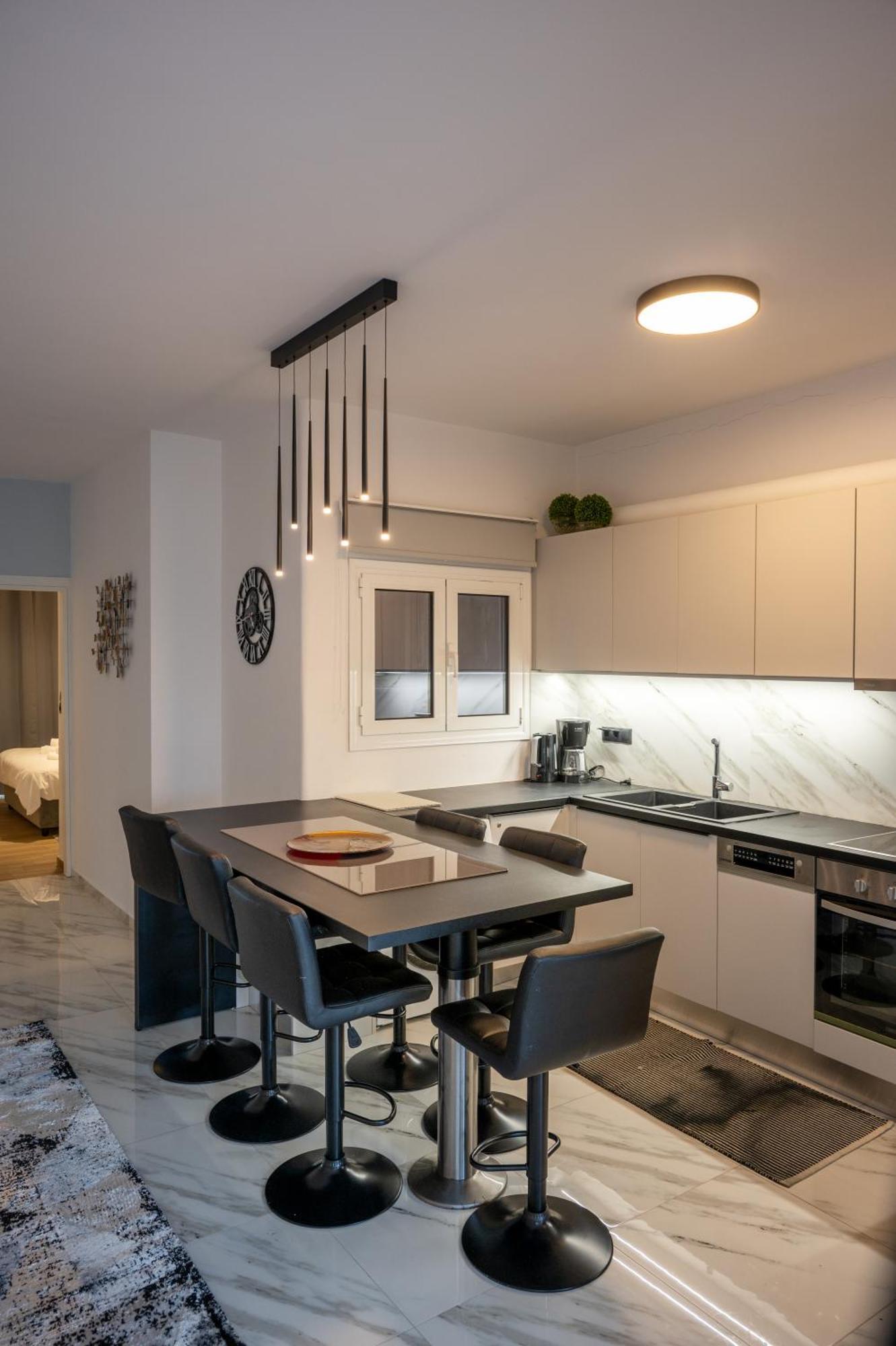 Theotokopoulos Park Renovated Apartment Heraklion  Bagian luar foto